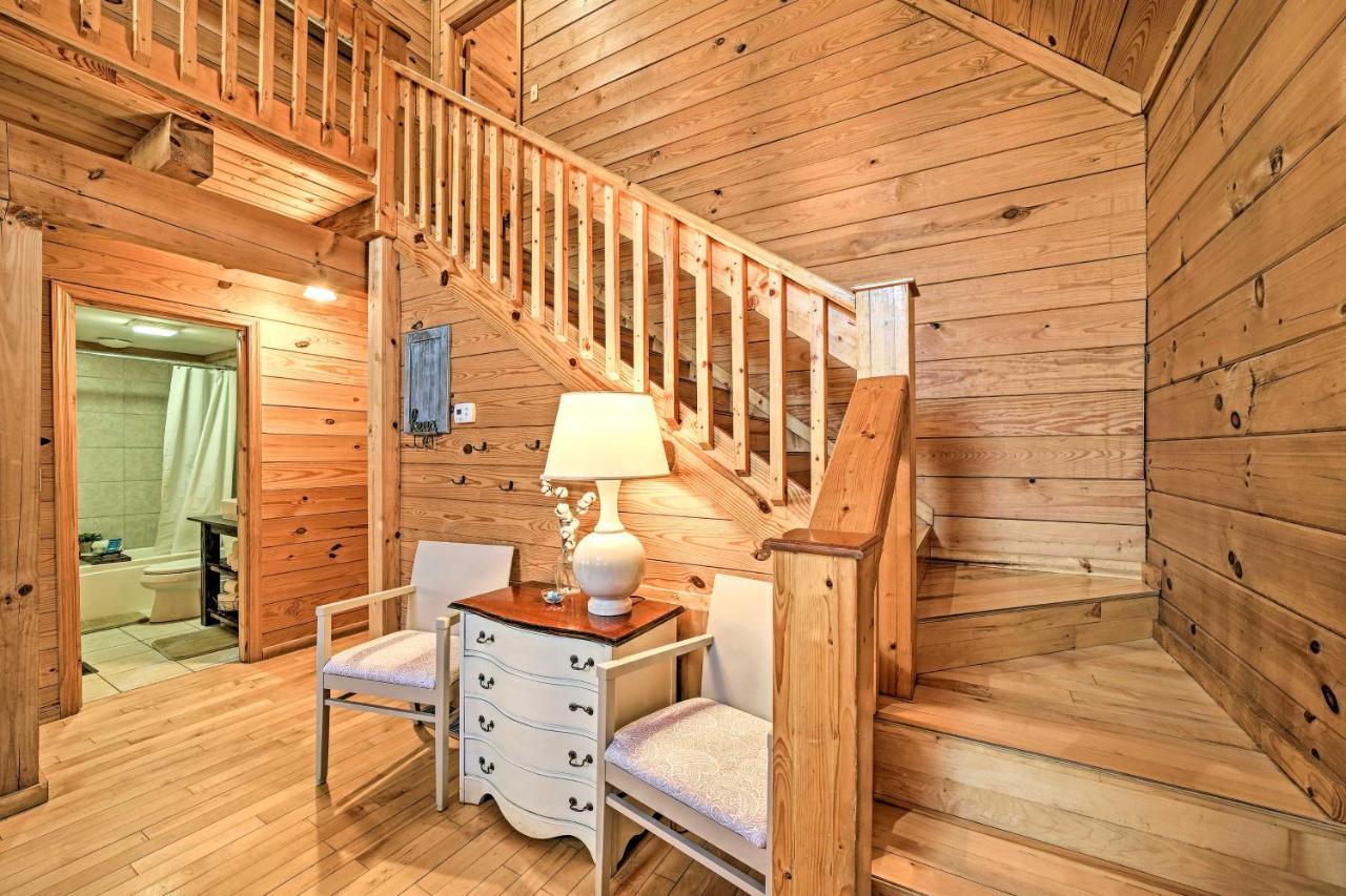 Вілла Creekside Bryson City Cabin With Private Hot Tub Екстер'єр фото