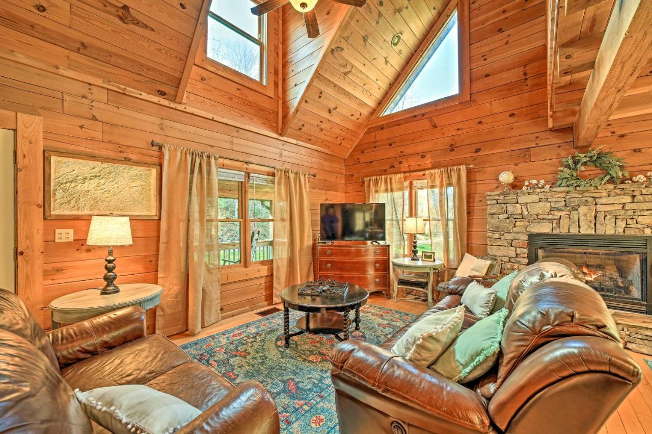 Creekside Bryson City Cabin With Private Hot Tub Екстер'єр фото