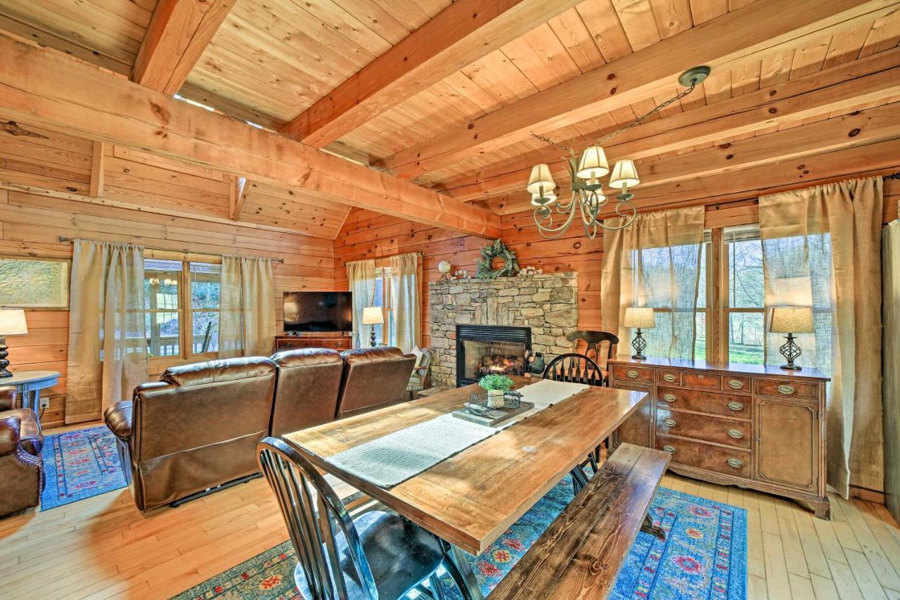 Creekside Bryson City Cabin With Private Hot Tub Екстер'єр фото