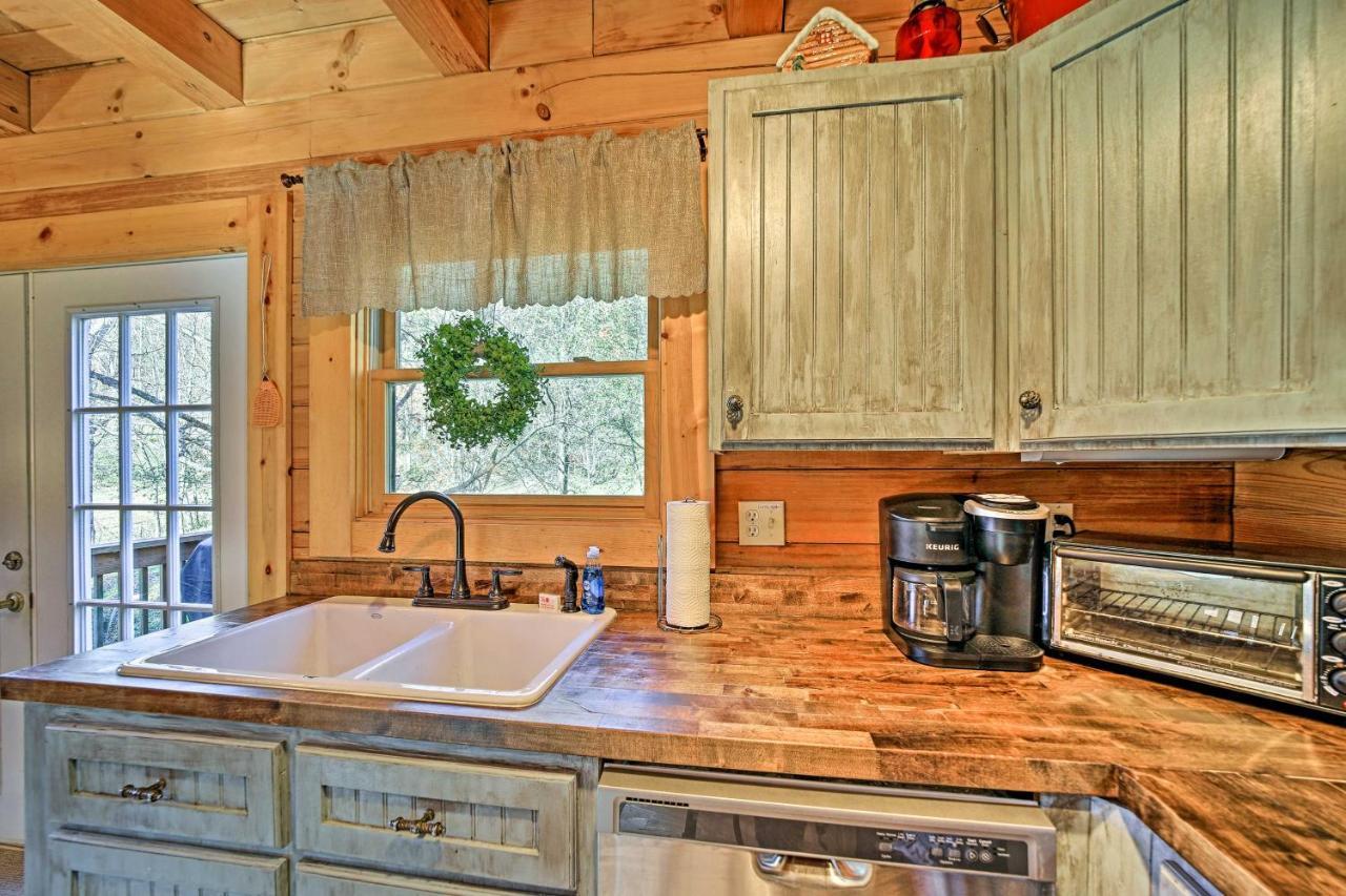 Creekside Bryson City Cabin With Private Hot Tub Екстер'єр фото