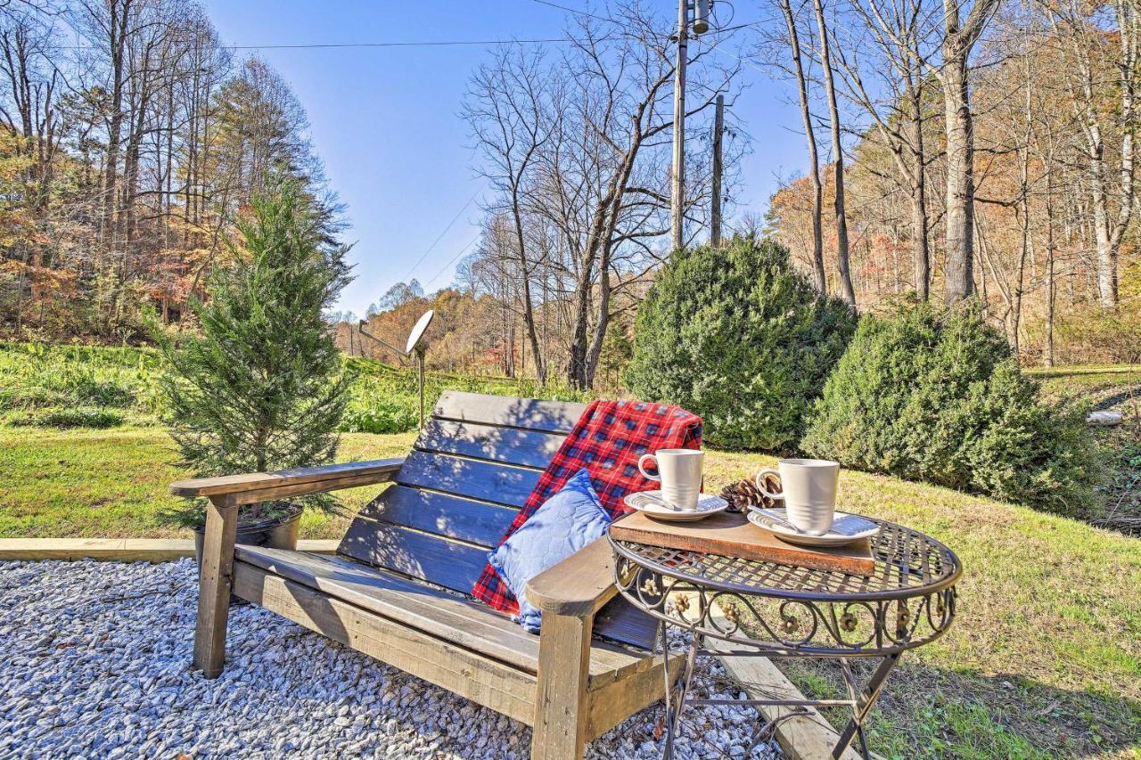 Creekside Bryson City Cabin With Private Hot Tub Екстер'єр фото