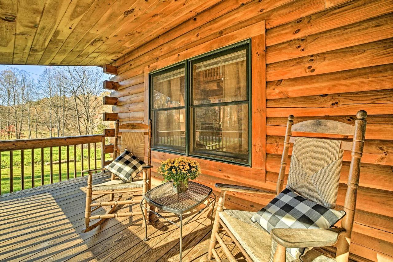 Creekside Bryson City Cabin With Private Hot Tub Екстер'єр фото