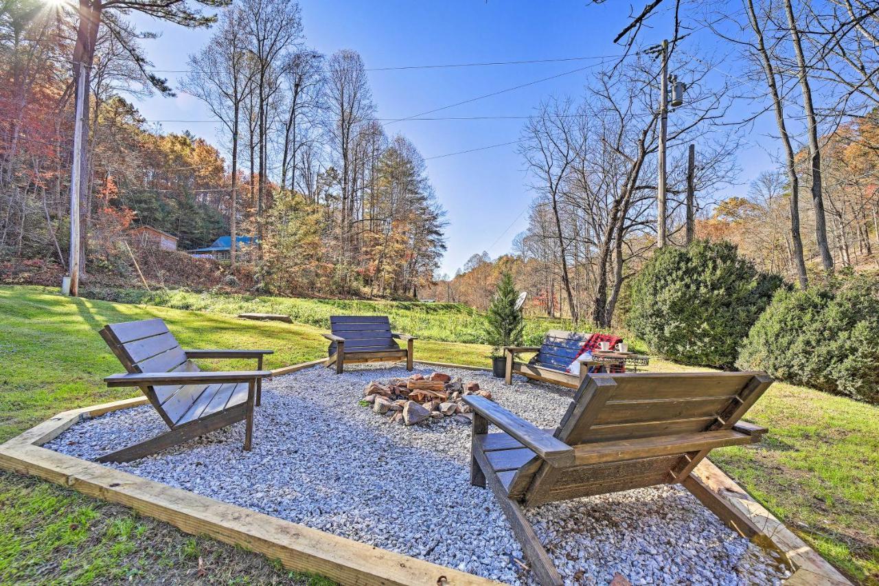 Creekside Bryson City Cabin With Private Hot Tub Екстер'єр фото