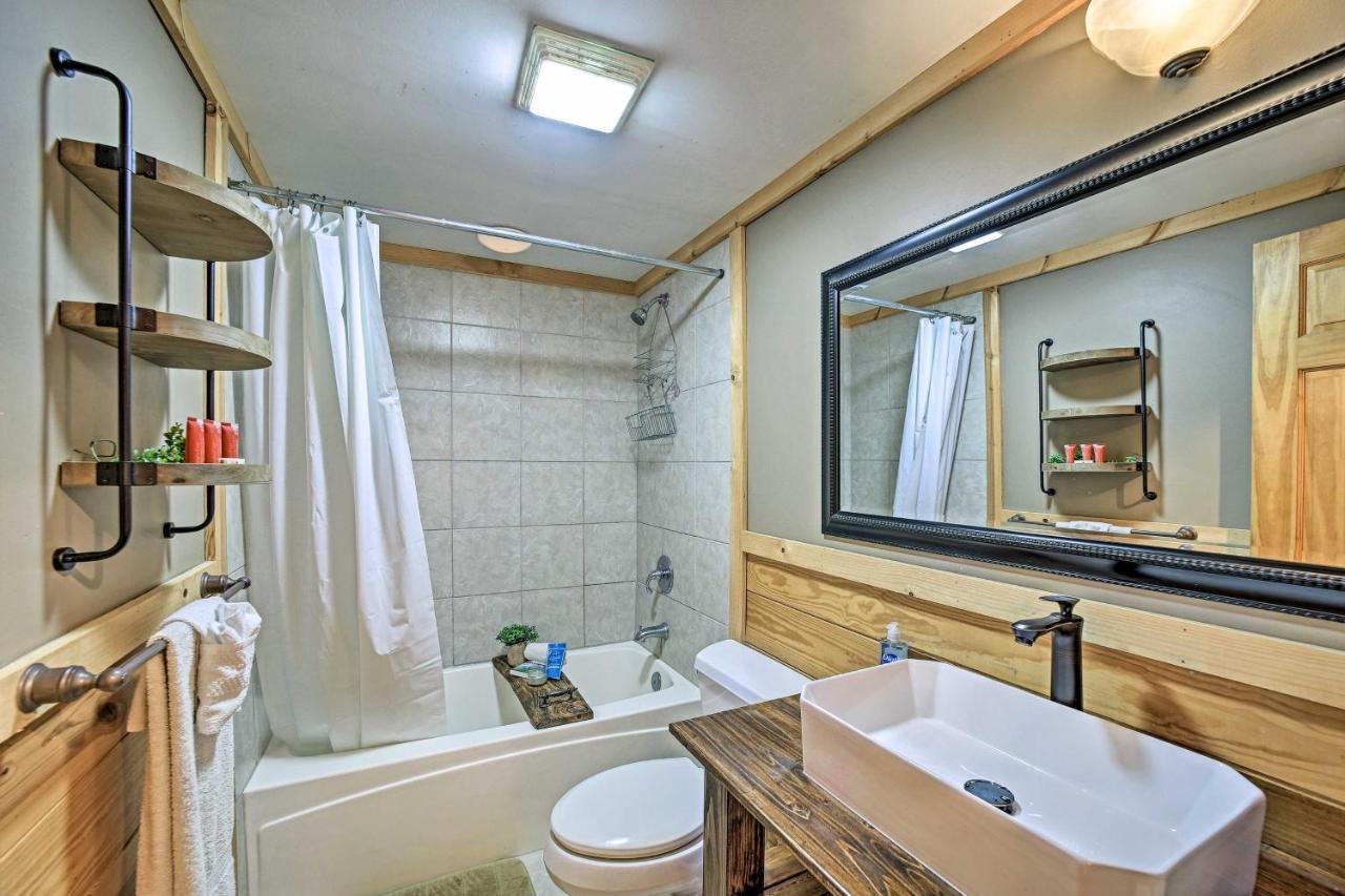 Creekside Bryson City Cabin With Private Hot Tub Екстер'єр фото