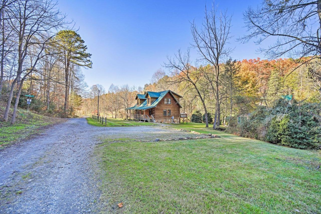 Creekside Bryson City Cabin With Private Hot Tub Екстер'єр фото