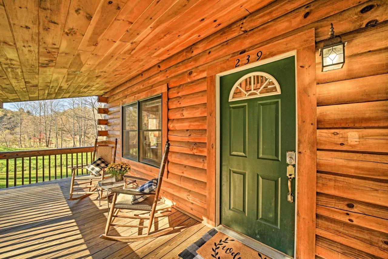 Creekside Bryson City Cabin With Private Hot Tub Екстер'єр фото