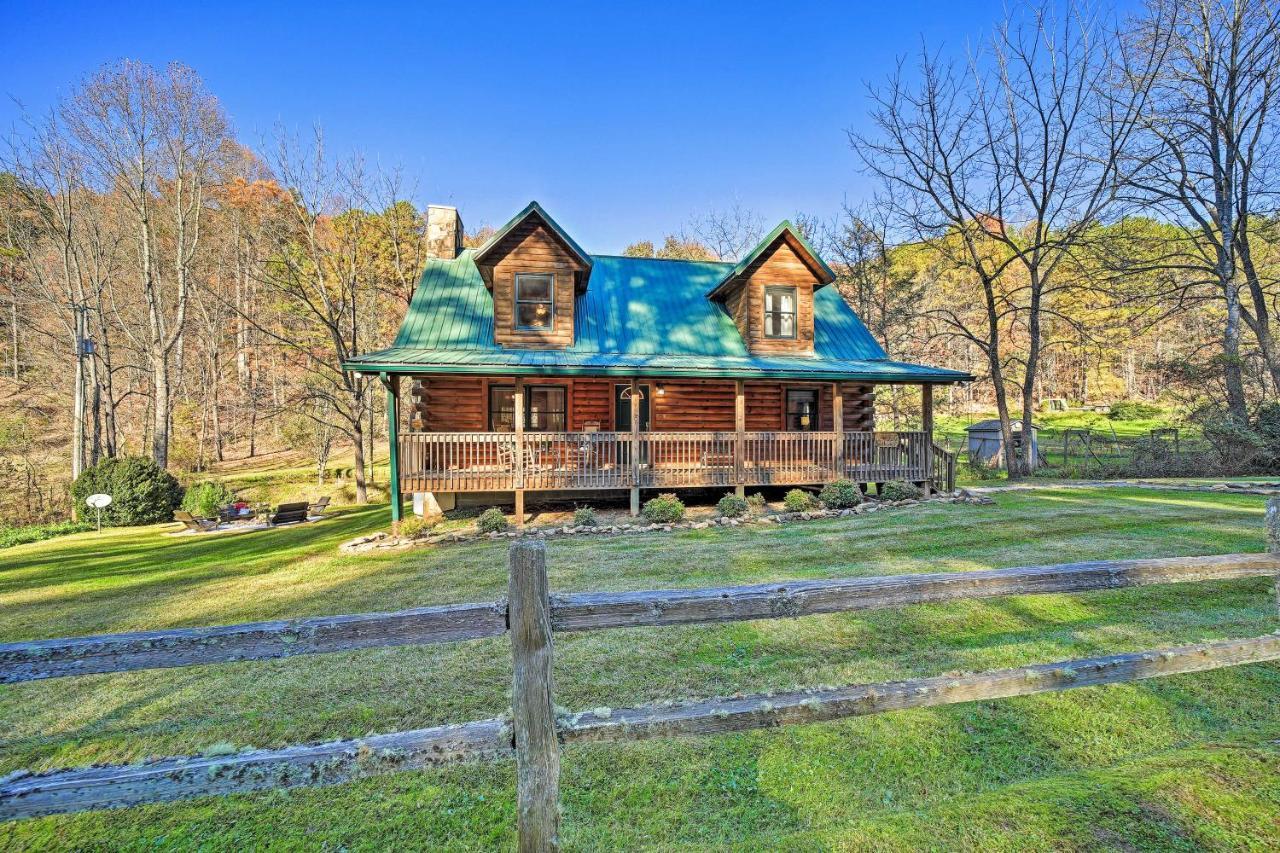 Вілла Creekside Bryson City Cabin With Private Hot Tub Екстер'єр фото