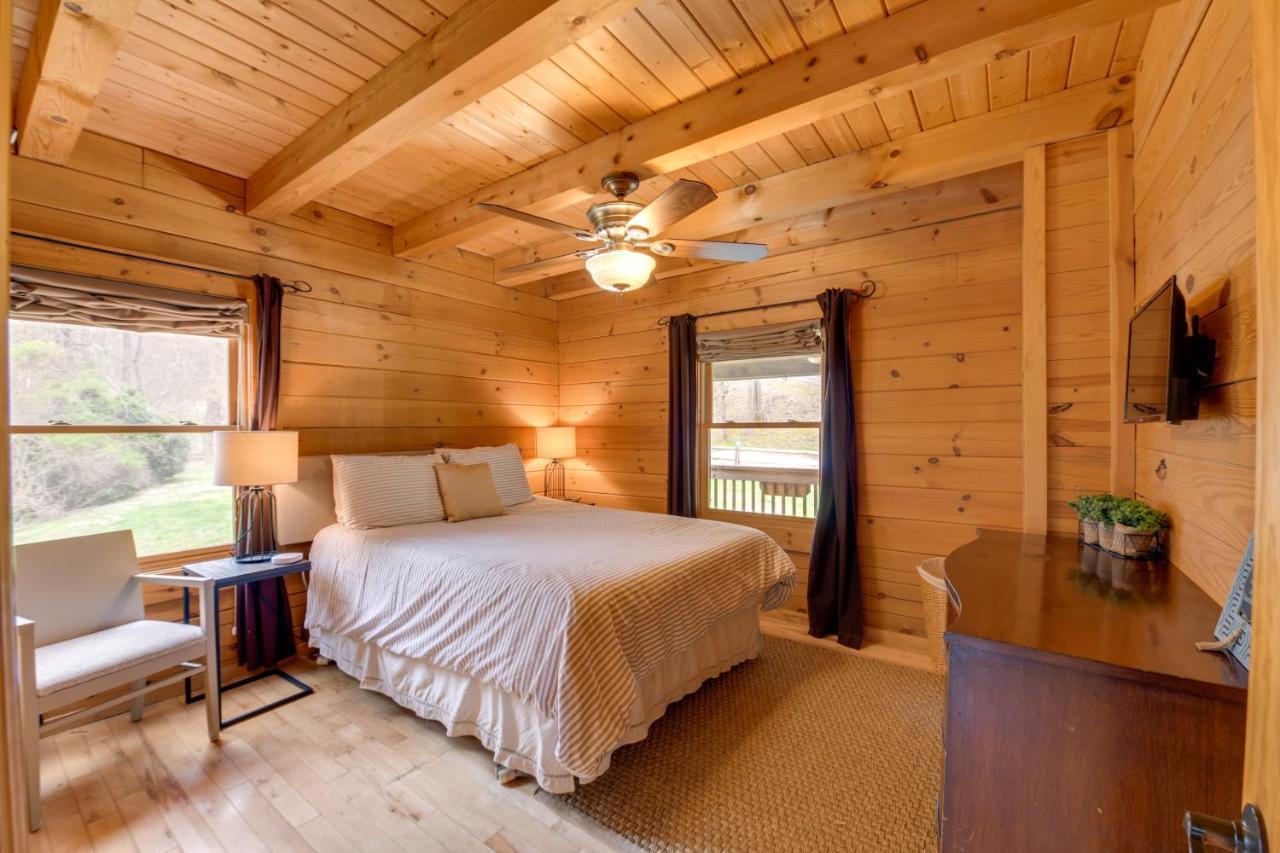 Creekside Bryson City Cabin With Private Hot Tub Екстер'єр фото